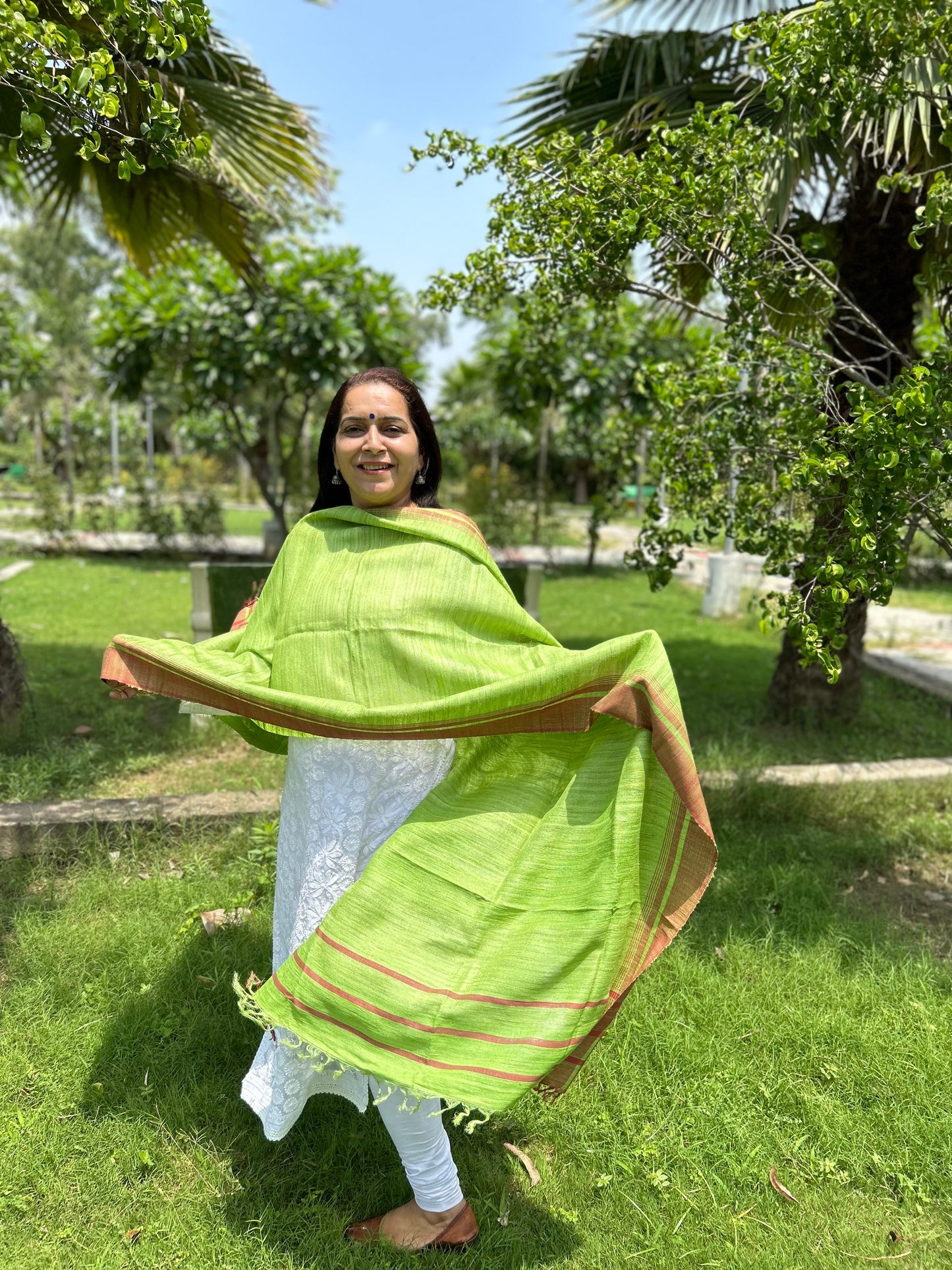 Parrot Green Hand Woven Ghicha Silk Dupatta