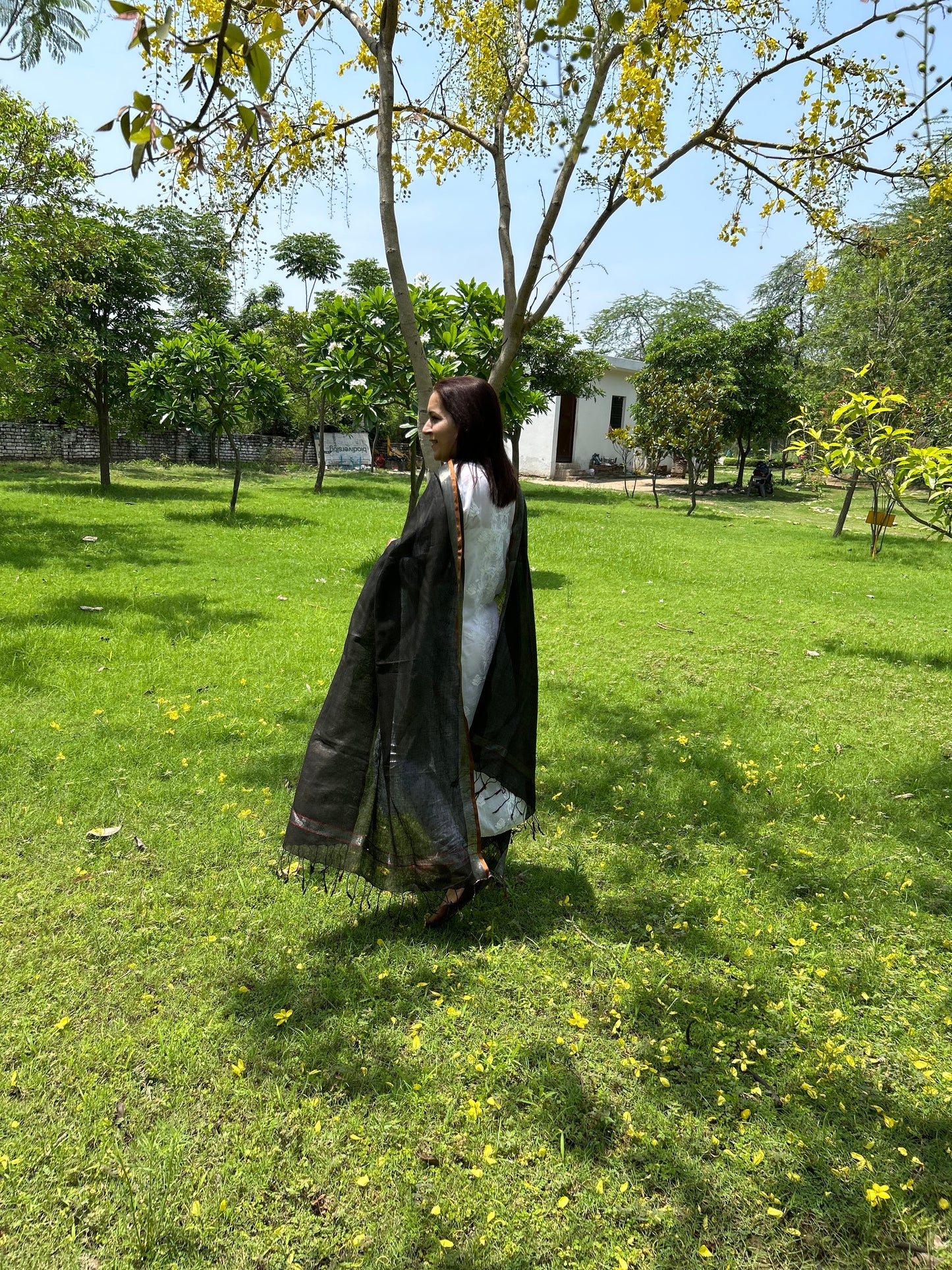 Black Hand Woven Linen Dupatta