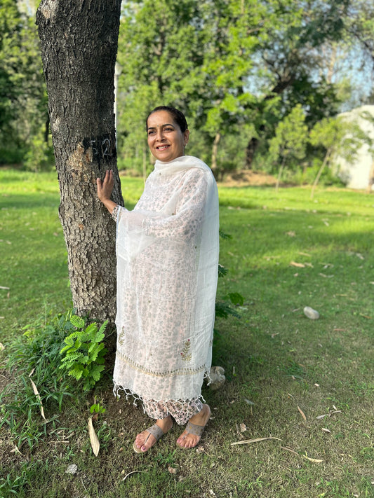 Off White Kota Doria Chikankari Dupatta