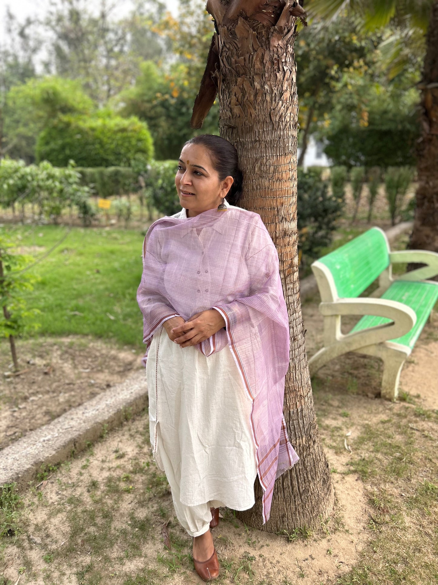 Mauve Hand Woven Kota Doria Stole