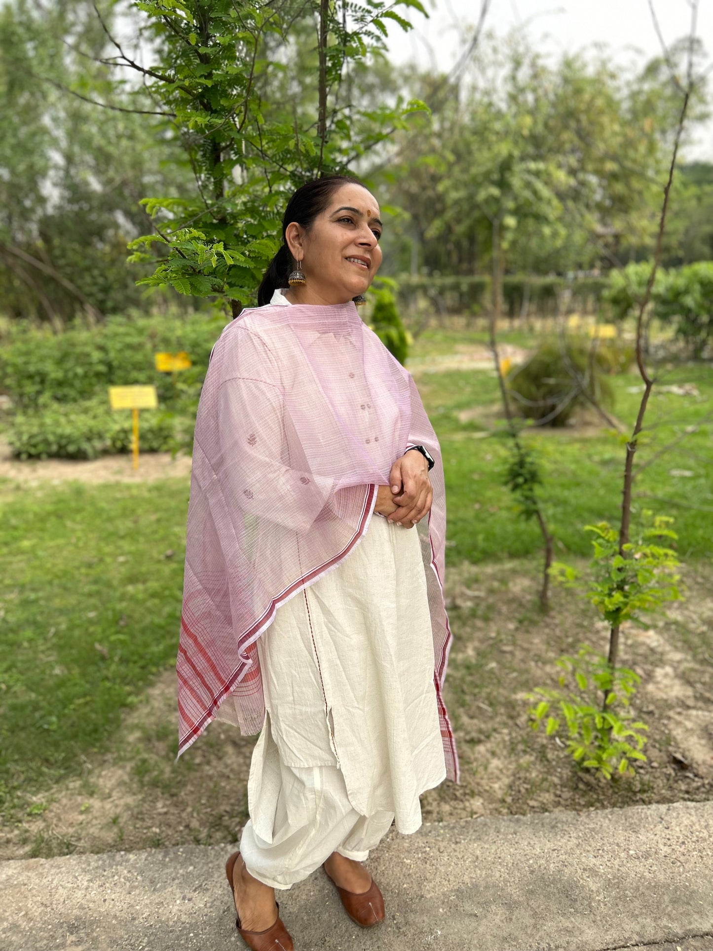 Peach Hand Woven Kota Doria Stole