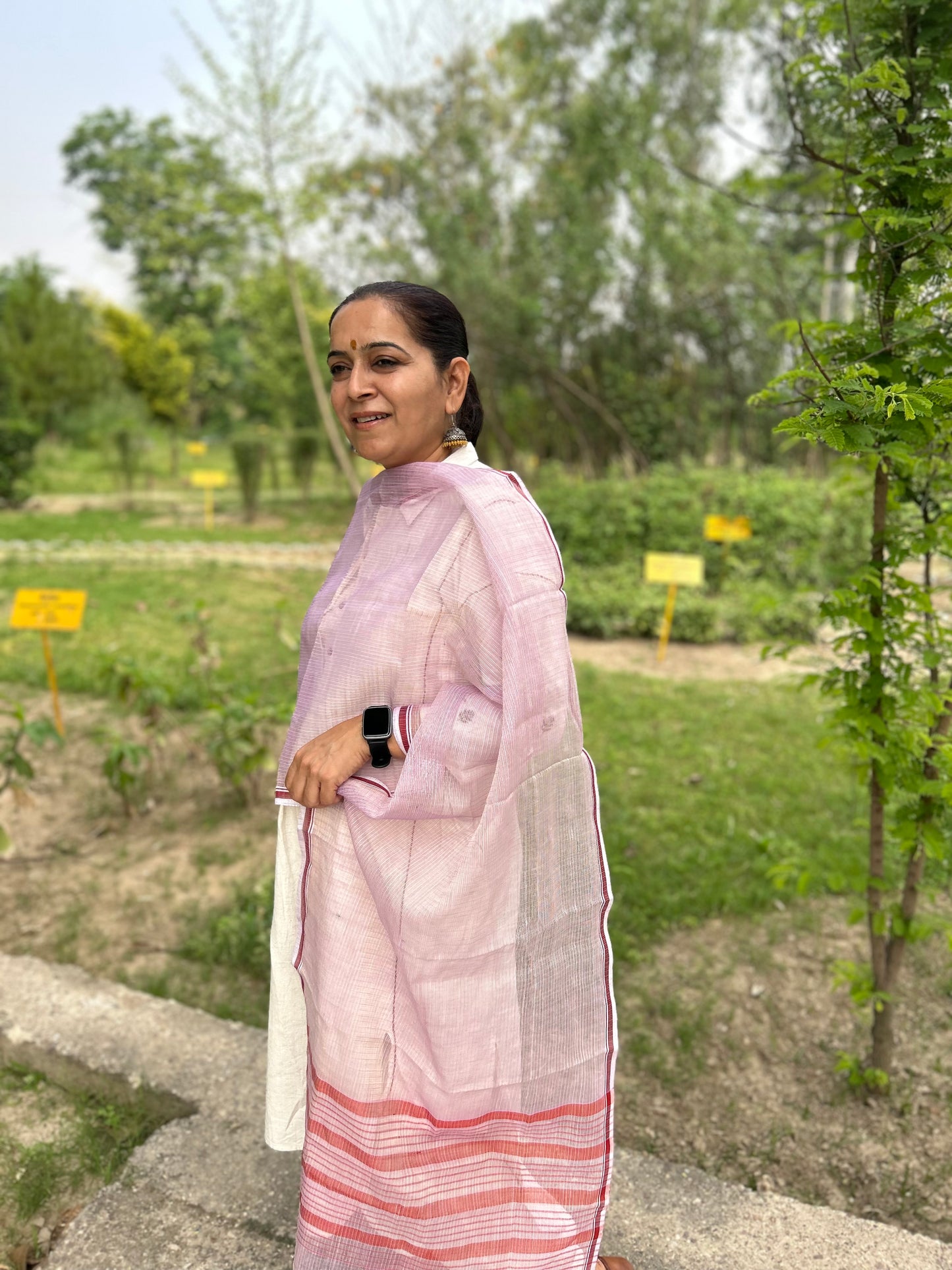 Peach Hand Woven Kota Doria Stole